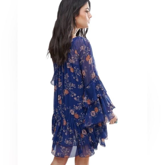 Free People “Sunsetter” Blue floral ruffle sheer mini dress, size Medium 🦋 - Picture 2 of 11